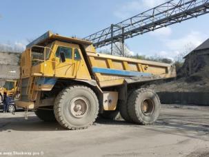 Tombereau rigide Caterpillar 773 D