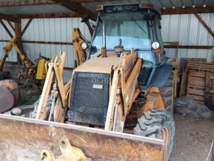 Tractopelle rigide Case 580 SLE