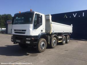 Benne basculante de chantier et de TP Iveco Trakker