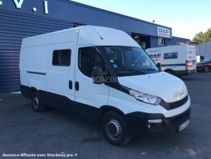 Fourgon avec parois et toit rigide Iveco Daily