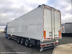 Fourgon avec parois et toit rigide Kraker trailers