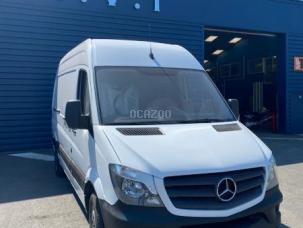 Fourgon avec parois et toit rigide Mercedes Sprinter