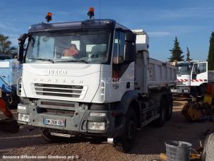 Benne basculante de chantier et de TP Iveco Trakker