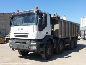 Benne basculante de chantier et de TP Iveco Trakker