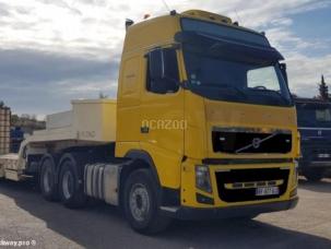 Porte-engins Volvo FH16