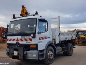 Benne basculante de chantier et de TP Mercedes Atego