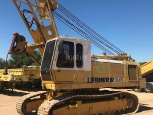 Grue sur chenilles Liebherr HS 841 HD