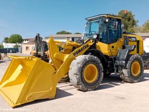 Chargeuse Komatsu WA 270.8