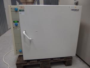 Incubateur HERAEUS B6120