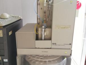 Système d'analyseur COT O.I.Analytical 1010 avec échantillonneur automatique de flacons modèle 1051