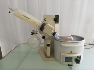 Rotavapor BUCHI R-210 avec bain-marie B-491