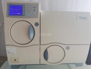 BIOMERIEUX Vitek 2 Compact Système d'identification microbienne