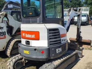 Mini-pelle Bobcat E26