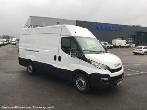 Fourgon avec parois et toit rigide Iveco Daily