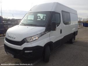 Fourgon avec parois et toit rigide Iveco Daily