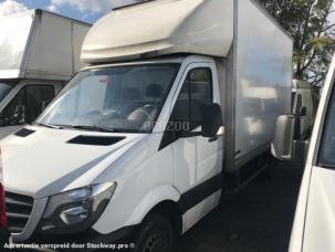 Fourgon avec parois et toit rigide Mercedes Sprinter