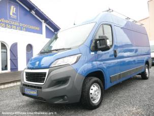 Fourgon avec parois et toit rigide Peugeot Boxer