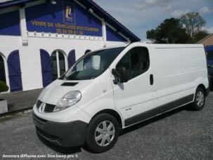 Fourgon avec parois et toit rigide Renault Trafic