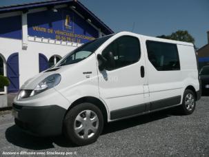 Fourgon avec parois et toit rigide Renault Trafic