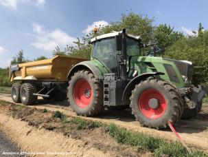Tracteur agricole FENDT 824 VARIO PROFI PLUS + BENNE
