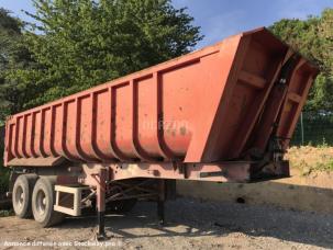 Benne basculante de chantier et de TP Fruehauf ACIER 2 ESSIEUX