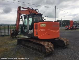 Pelle Hitachi ZX135US-3