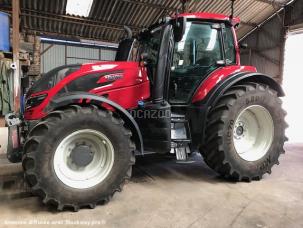 Tracteur agricole Valtra T154