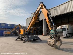 Pelle de manutention Liebherr LH24 M