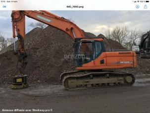 Pelle  Doosan DX 225 LC