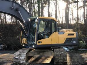 Pelle  Volvo EC 220DL