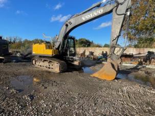 Pelle  Volvo EC 180LC