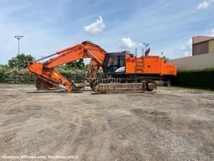 Pelle  Hitachi ZX 690