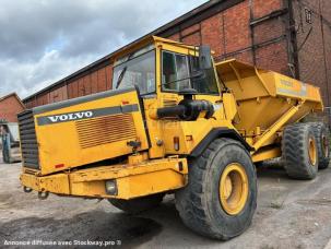 Tombereau articulé Volvo A 25B