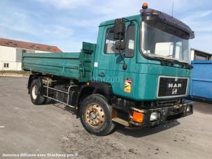 Benne basculante de chantier et de TP MAN 19.322