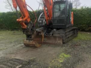 Pelle  HITACHI ZX 135US