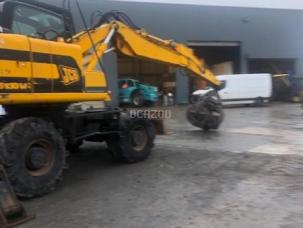 Pelle  Jcb JS130W