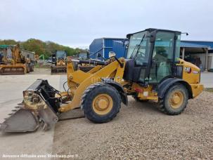 Mini-chargeuse Caterpillar 906