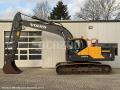 Pelle  Volvo EC 220ENL