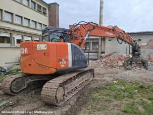 Pelle  Hitachi ZX135US-3