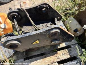  ARDEN EQUIPMENT ATTACHE HYDRAULIQUE UA 43