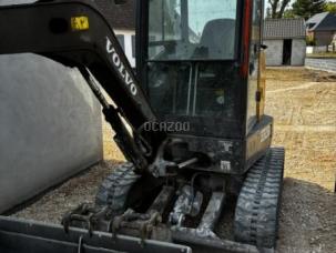 Mini-pelle Volvo ECR 25D