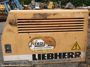  Liebherr R944B