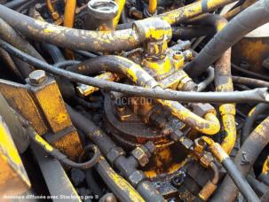  Liebherr A902LI