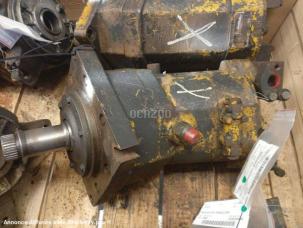  Caterpillar 235
