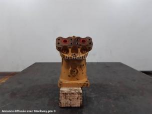  Caterpillar 215