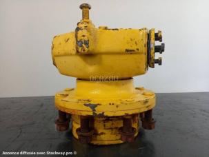  Komatsu             PW95