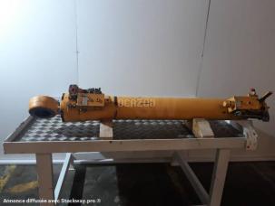 Liebherr R900B