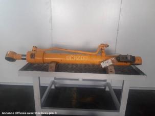  Hyundai             R180LC-7