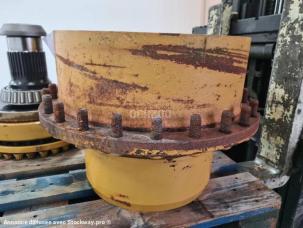 Caterpillar 735
