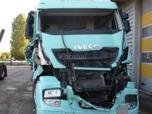 Pour semi-remorque Iveco Stralis